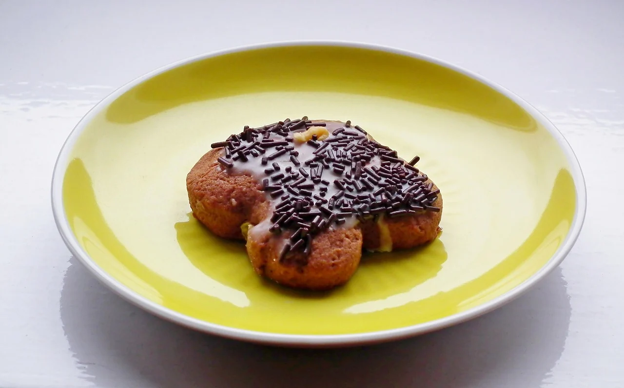 cate calorii are o placinta cu branza facuta in casa