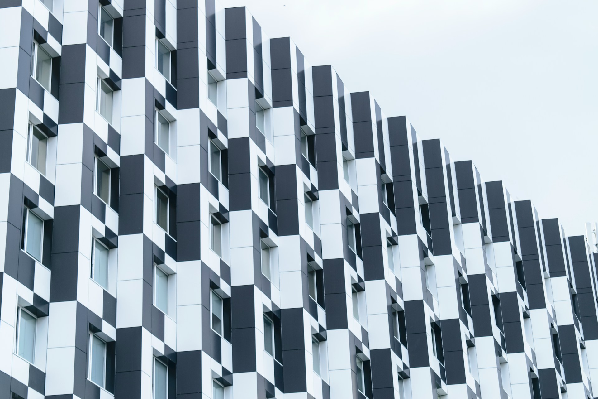 oleg savenok 74gowpjznfu unsplash