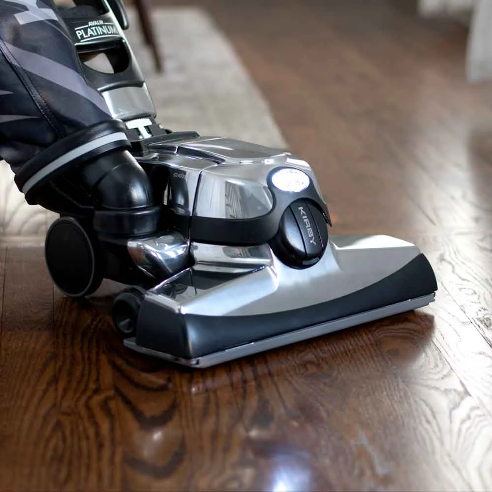 vacuum hard wood floors